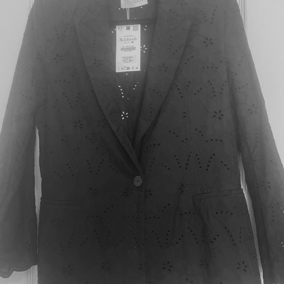 Zara Black Floral Lace Blazer - Picture 3 of 6